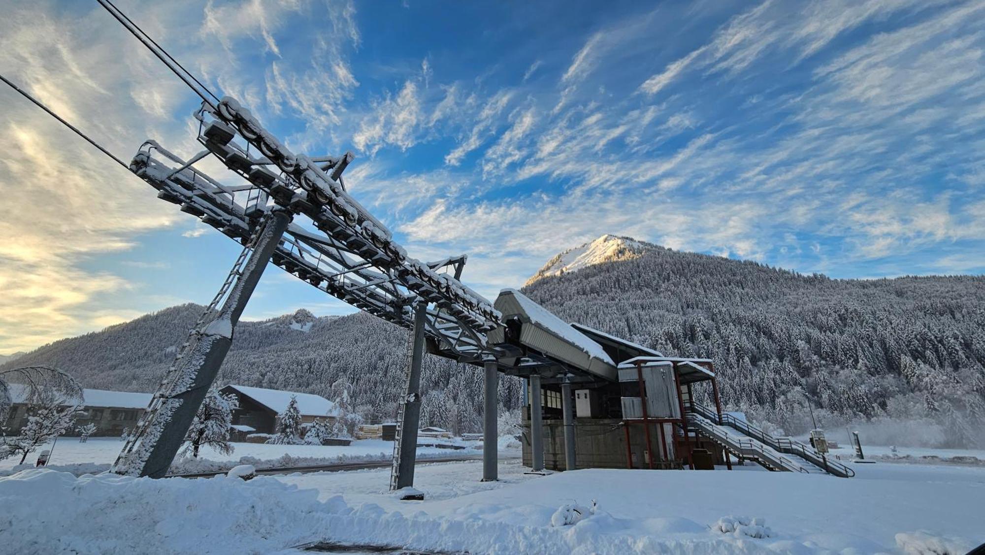 Demi-Chalet Vadel La Panthiaz 15 Pers 5 Chambres La Chapelle-d'Abondance Luaran gambar